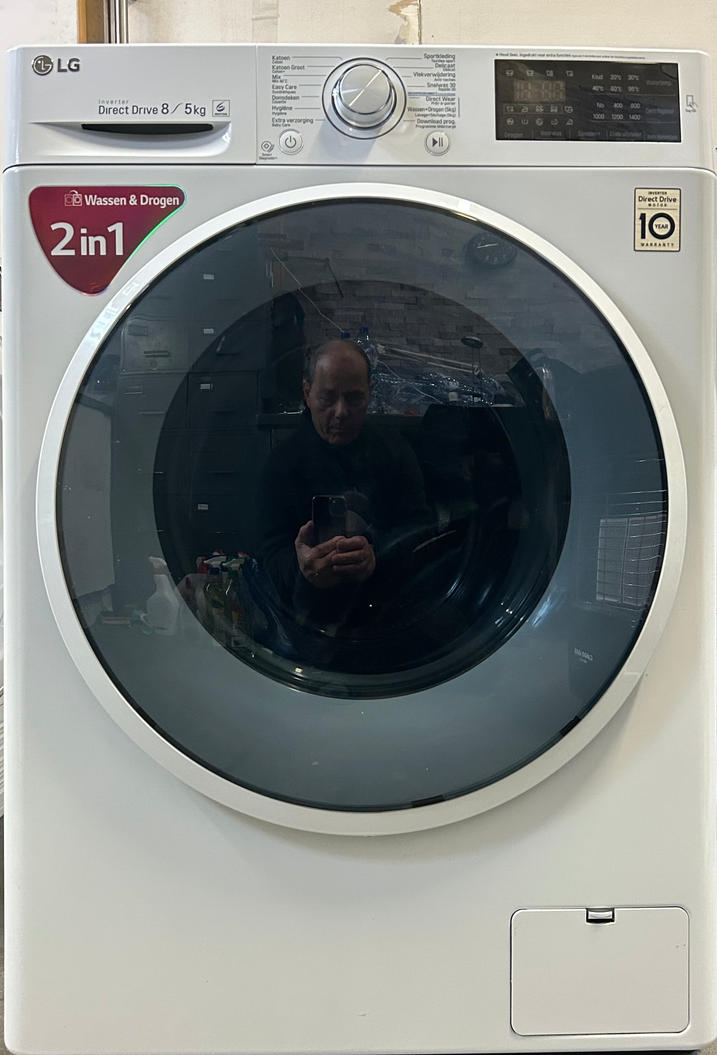LG wasmachine en Droger cobbi 
Wassen 8kg Drogen 5kg smart controle 
1400 toeren