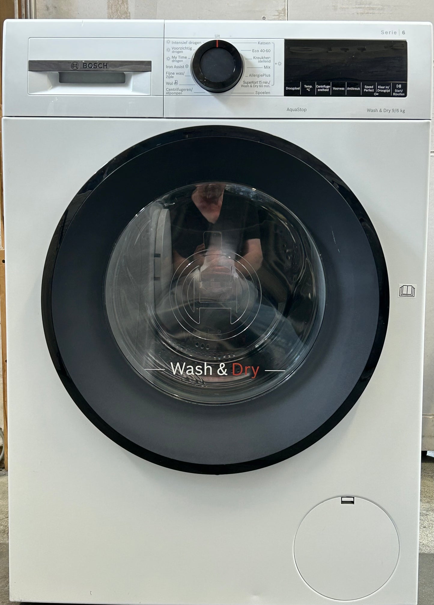 Bosch serie 6 wasmachine en droger 
Combi was & droger A+++ 9kg 
Wassen 9kg Droger 6kg